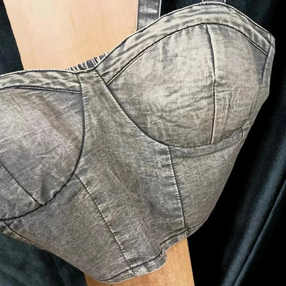 Stylish Denim Crop Top - Picture 8 of 9